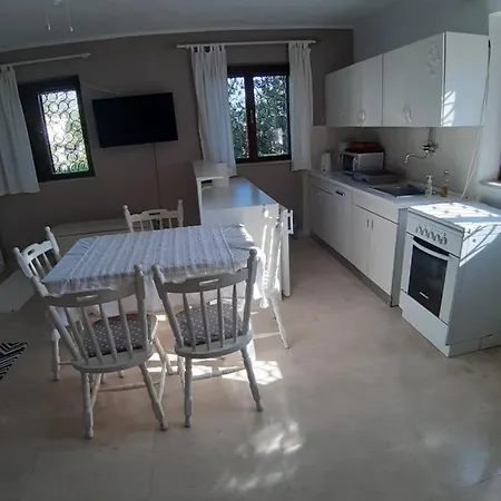 Apartment Lila Garden